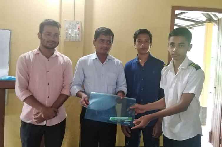 ফুলকুঁড়ি আসর হবিগঞ্জ শাখার পরীক্ষার উপকরণ বিতরণ ফুলকুঁড়ি-হবিগঞ্জ