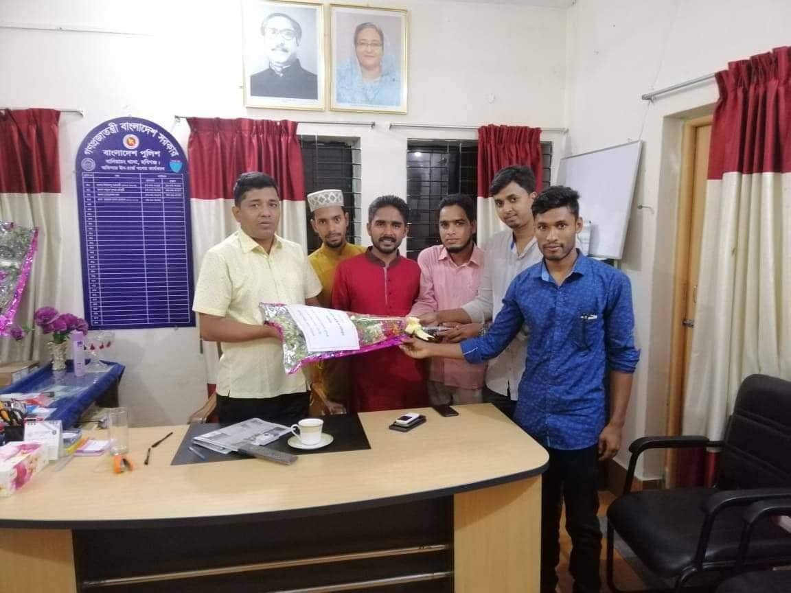 বানিয়াচং থানার নতুন ওসি কে “বাসাস” এর শুভেচ্ছা বানিয়াচং থানার অফিসার