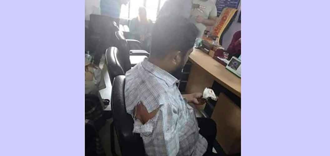 শায়েস্তাগঞ্জ পৌর কার্যালয়ে বহিরাগতদের হামলায় সচিবসহ আহত ৪ মাধবপুরে-নারী-গার্মেন্টস-শ্রমিকের-লাশ-উদ্ধার