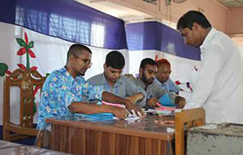 শায়েস্তাগঞ্জে ব্যবসায়ী কল্যাণ সমিতির ভোট গ্রহণ শুরু শায়েস্তাগঞ্জে-ব্যবসায়ী-কল্যাণ-সমিতির-ভোট-গ্রহণ-শুরু