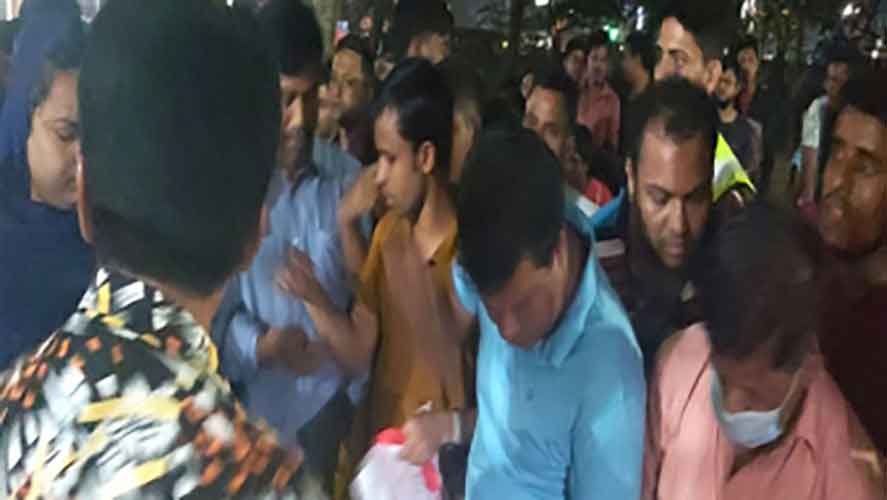 মাধবপুরে পেঁয়াজ কিনতে গিয়ে শিশুসহ আহত ৫ মাধবপুরে পেঁয়াজ কিনতে গিয়ে শিশুসহ আহত ৫