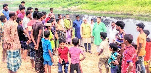 সুতাং নদীর বিষাক্ত পানি থেকে মুক্ত চায় এলাকাবাসী সুতাং নদীর বিষাক্ত পানি থেকে মুক্ত চায় এলাকাবাসী