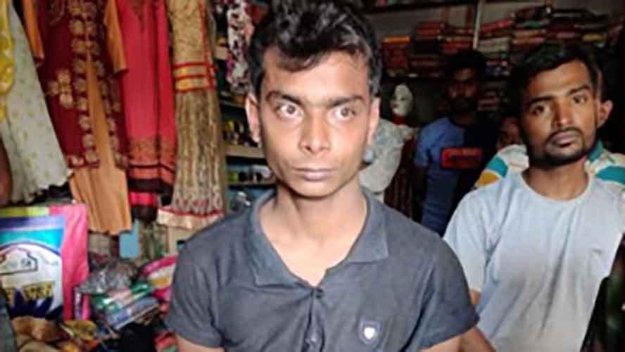বাহুবলে ভুয়া ডিবি পুলিশ পরিচয়ে প্রতারণা, গণধোলাই দিয়ে থানায় সোপর্দ বাহুবলে ভুয়া ডিবি পুলিশ পরিচয়ে প্রতারণা
