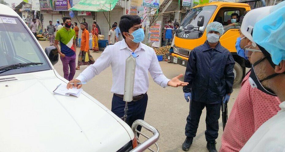 শায়েস্তাগঞ্জে ৩৮ হাজার ৫০০ টাকার জরিমানা শায়েস্তাগঞ্জে ৩৮ হাজার ৫০০ টাকার জরিমানা