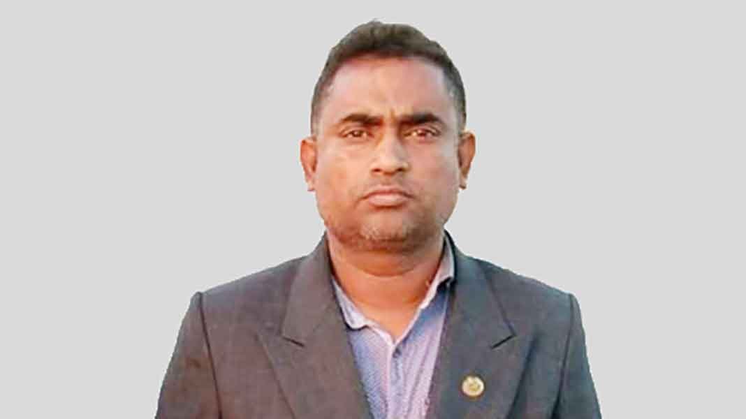চুনারুঘাটে অবৈধ বালু উত্তোলন ও সরকারী কাজে বাধা দেয়ায় ইউপি সদস্য আটক চুনারুঘাটে অবৈধ বালু উত্তোলন ও সরকারী কাজে বাধা দেয়ায় ইউপি সদস্য আটক