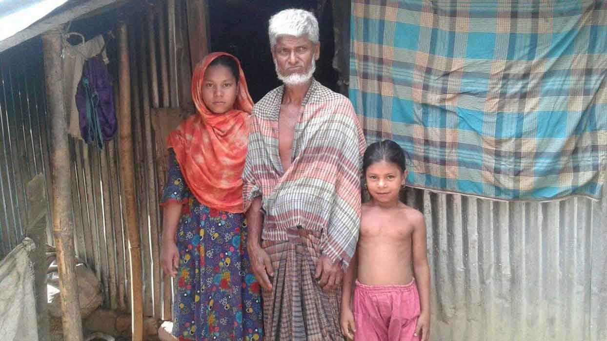 মাধবপুরে করোনায় কর্মহীন বাকপ্রতিবন্ধী শমসের, প্রয়োজন সহযোগিতা মাধবপুরে করোনায় কর্মহীন বাকপ্রতিবন্ধী শমসের