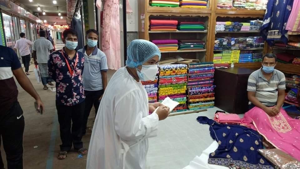 শায়েস্তাগঞ্জে মাস্ক ব্যবহার না করায় জরিমানা শায়েস্তাগঞ্জে মাস্ক ব্যবহার না করায় জরিমানা