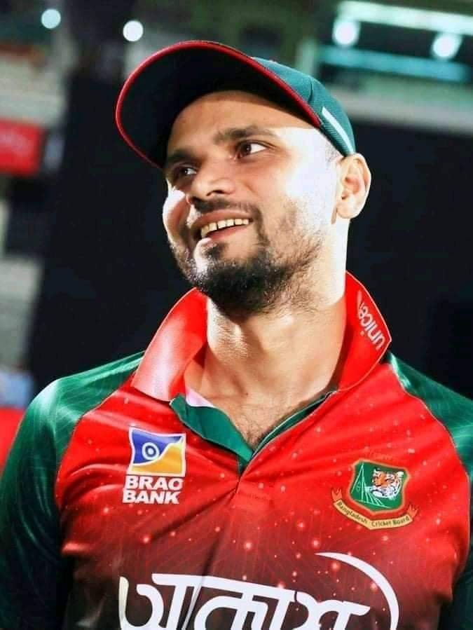 মাশরাফি বিন মর্তুজা করোনায় আক্রান্ত মাশরাফি বিন মর্তুজা করোনায় আক্রান্ত