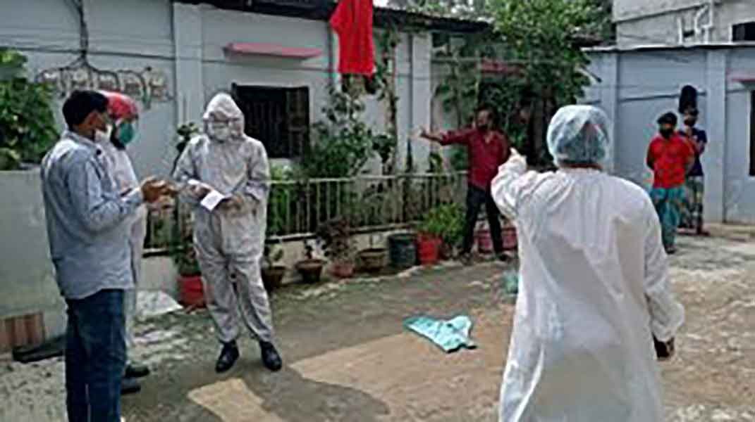 শায়েস্তাগঞ্জে কোয়ারেন্টাইনে থাকা ১০ জনের নমুনা সংগ্রহ ও মাস্ক না পড়ায় ৪ জনকে জরিমানা শায়েস্তাগঞ্জে কোয়ারেন্টাইনে থাকা ১০ জনের নমুনা সংগ্রহ