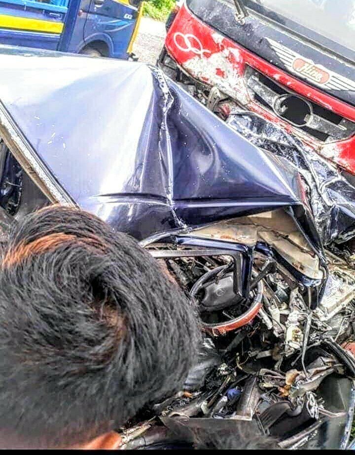 বাহুবলে বাস-কার সংঘর্ষে দুই নারীসহ নিহত ৩ বাহুবলে বাস-কার সংঘর্ষে দুই নারীসহ নিহত ৩
