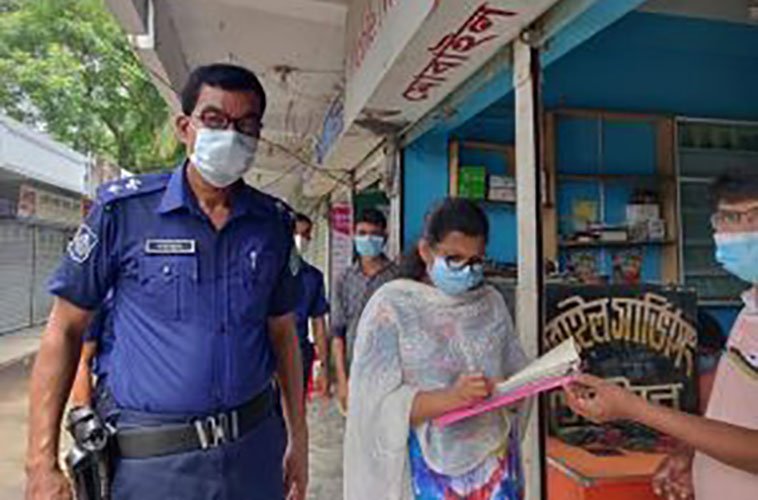 নবীগঞ্জে স্বাস্থ্যবিধি না মানায় ভ্রাম্যমান আদালতের জরিমানা Nabigonj-Thana