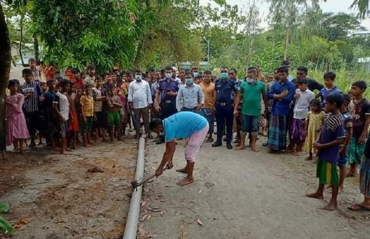 আজমিরীগঞ্জে ৫টি ড্রেজারসহ বালু উত্তোলনের সরঞ্জামাদি জব্দ করেছে প্রশাসন আজমিরীগঞ্জে ৫টি ড্রেজারসহ বালু উত্তোলনের সরঞ্জামাদি জব্দ করেছে প্রশাসন