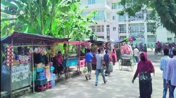 শেখ হাসিনা মেডিকেল কলেজ ও সদর হাসপাতালের সামনে গড়ে উঠেছে অবৈধ স্থাপনা শেখ হাসিনা মেডিকেল কলেজ ও সদর হাসপাতালের সামনে গড়ে উঠেছে অবৈধ স্থাপনা