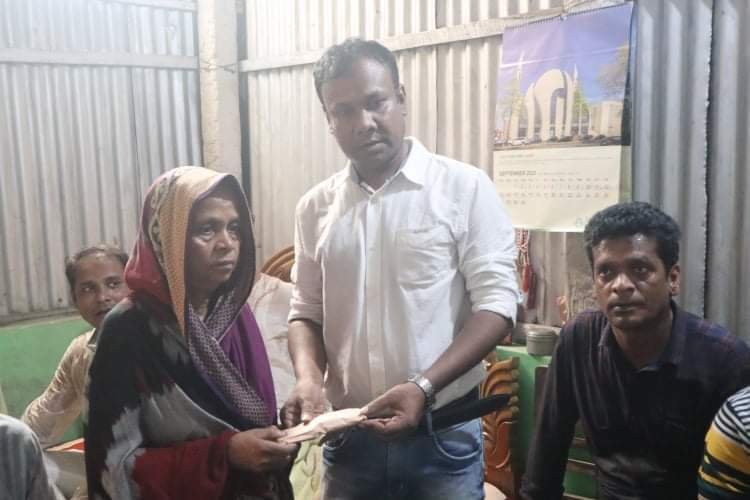 ট্রেন দুর্ঘটনায় নিহত হবিগঞ্জের ছাত্রদল নেতার পাশে তারেক রহমান ট্রেন দুর্ঘটনায় নিহত হবিগঞ্জের ছাত্রদল নেতার পাশে তারেক রহমান