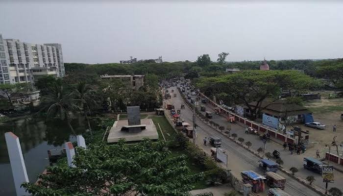 হবিগঞ্জে টানা বৃষ্টিতে বিপাকে নিম্ন আয়ের মানুষ হবিগঞ্জে টানা বৃষ্টিতে বিপাকে নিম্ন আয়ের মানুষ