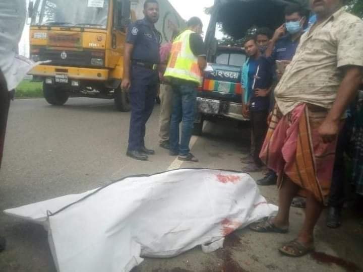 হবিগঞ্জের মাধবপুরে দ্রুতগামী বাসের ধাক্কায় নিহত ১ হবিগঞ্জের মাধবপুরে দ্রুতগামী বাসের ধাক্কায় নিহত ১