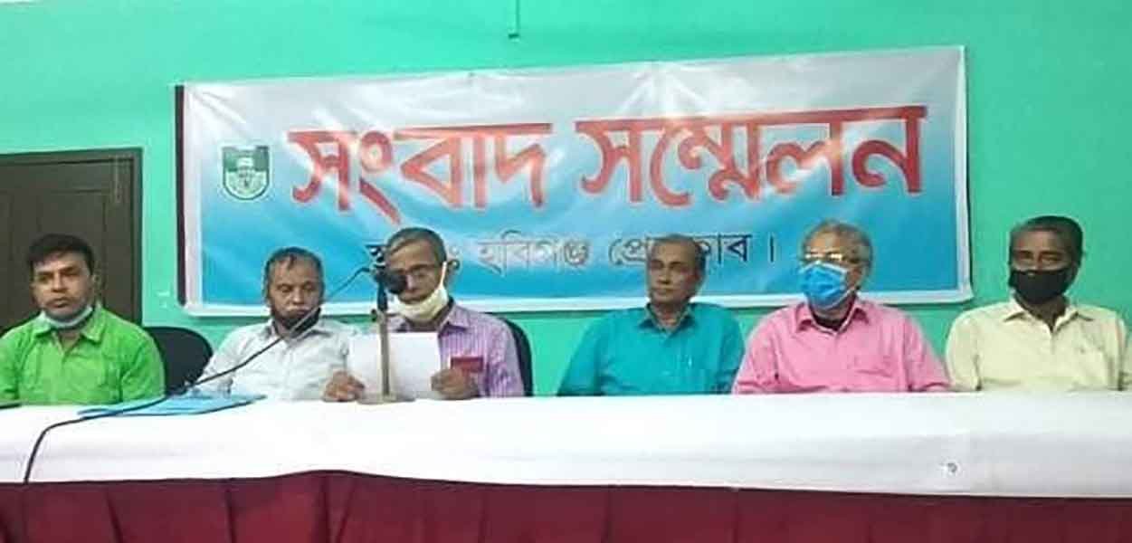 চুনারুঘাটে মন্দিরের প্রায় কোটি টাকা আত্মসাৎ! চুনারুঘাটে মন্দিরের প্রায় কোটি টাকা আত্মসাৎ