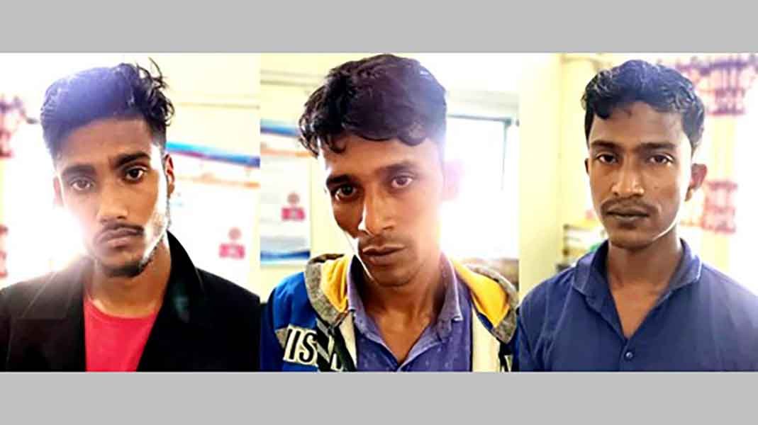 বাহুবলে ডাকাত দলের ৩ সদস্য গ্রেফতার বাহুবলে ডাকাত দলের ৩ সদস্য গ্রেফতার
