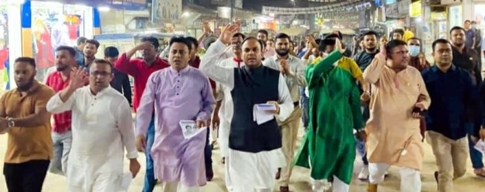 নৌকার পক্ষে কেন্দ্রীয় যুবলীগ নেতৃবৃন্দের গণসংযোগ নৌকার পক্ষে কেন্দ্রীয় যুবলীগ নেতৃবৃন্দের গণসংযোগ
