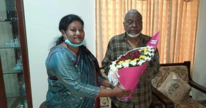 ভাষা সৈনিক এডভোকেট চৌধুরী আব্দুল হাই কে জেলা প্রশাসনের বিশেষ সম্মাননা প্রদান ভাষা সৈনিক এডভোকেট চৌধুরী আব্দুল হাই কে জেলা প্রশাসনের বিশেষ সম্মাননা প্রদান