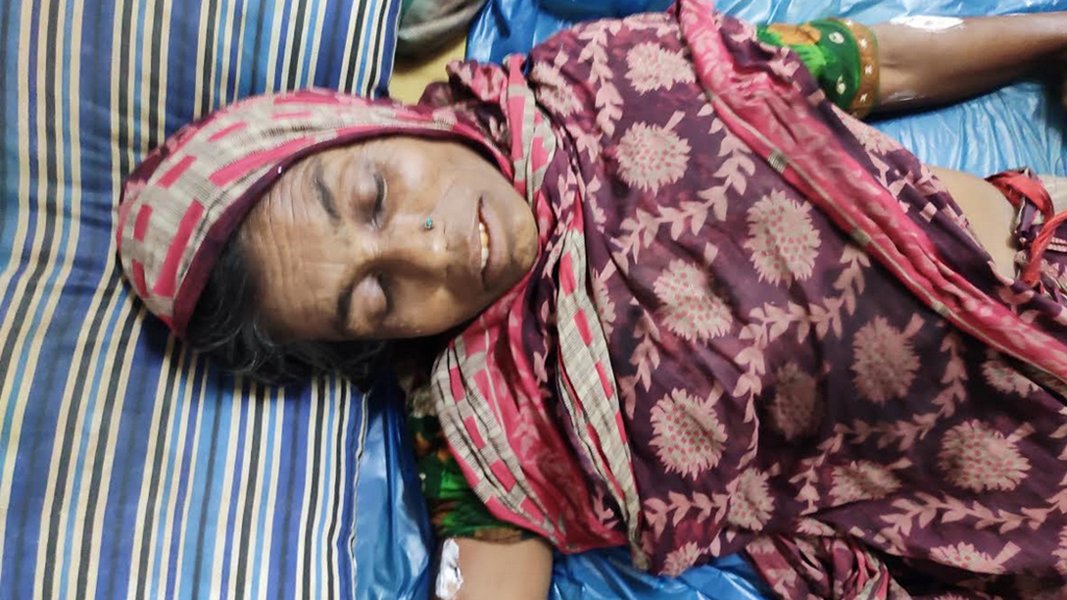 চুনারুঘাটে মোবাইল চার্জ দিতে গিয়ে বিদ্যুতস্পৃষ্ট চুনারুঘাটে মোবাইল চার্জ দিতে গিয়ে বিদ্যুতস্পৃষ্ট