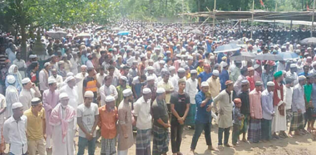 ফান্দাউক দরবারের মরহুম সৈয়দ নাছিরুল হক মাসুম (রহঃ) এর সহধর্মীনির জানাযা সম্পন্ন ফান্দাউক দরবারের মরহুম সৈয়দ নাছিরুল হক মাসুম (রহঃ) এর সহধর্মীনির জানাযা সম্পন্ন