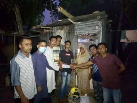 ফেসবুকের কল্যাণে ফরম ফিলাপের টাকা পেল মেধাবী ছাত্র কাওসার ফেসবুকের কল্যাণে ফরম ফিলাপের টাকা পেল মেধাবী ছাত্র কাওসার
