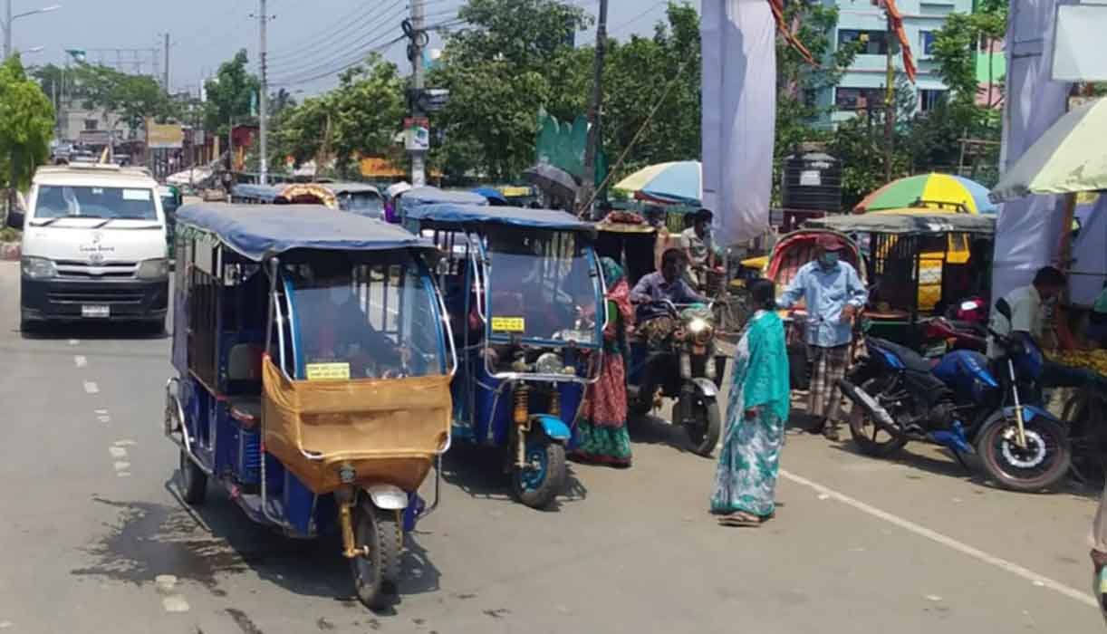 লকডাউনের ২য় দিনে হবিগঞ্জ শহর লকডাউনের ২য় দিনে হবিগঞ্জ শহর