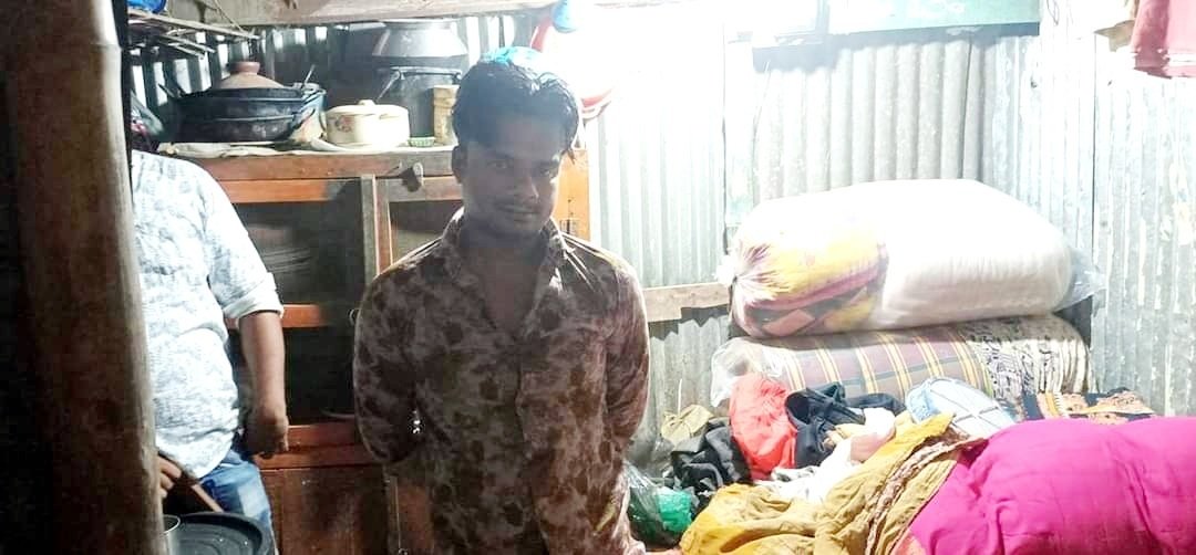 লাখাইয়ে ছেলের বিরুদ্ধে মাদক মামলায় সাক্ষী মা লাখাইয়ে ছেলের বিরুদ্ধে মাদক মামলায় সাক্ষী মা