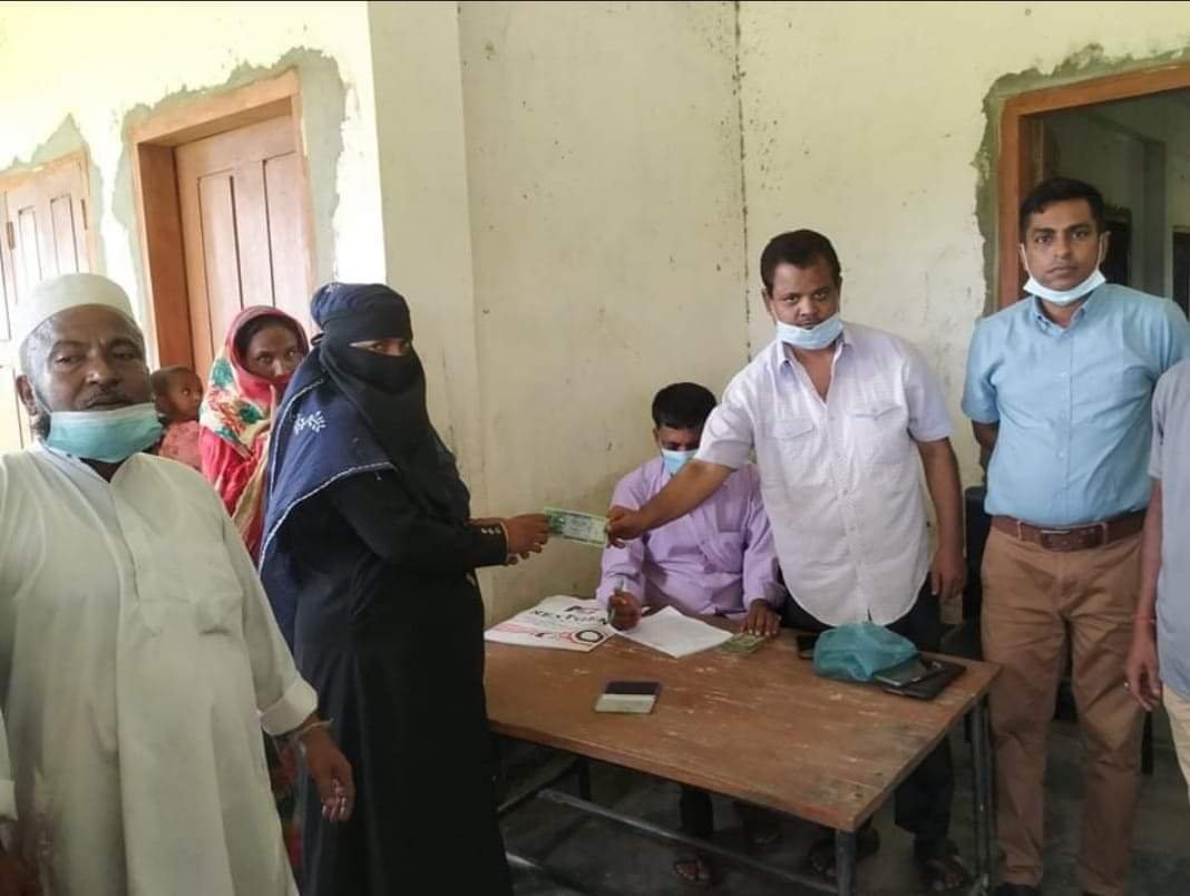 লাখাইয়ে প্রধানমন্ত্রীর দেওয়া উপহার বিতরণ লাখাইয়ে প্রধানমন্ত্রীর দেওয়া উপহার বিতরণ