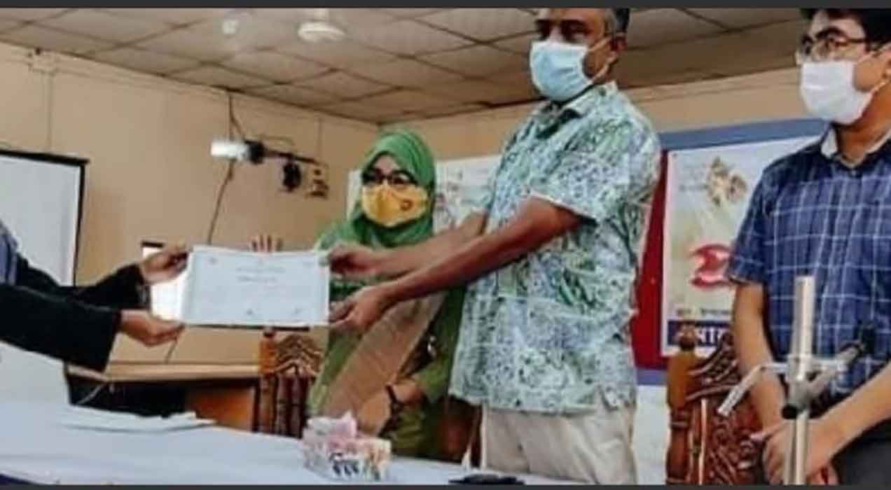 লাখাইয়ে বিউটিফিকেশন কোর্স ও ভ্রাম্যমান প্রশিক্ষণের সমাপনী ও সনদ বিতরণ লাখাইয়ে বিউটিফিকেশন কোর্স