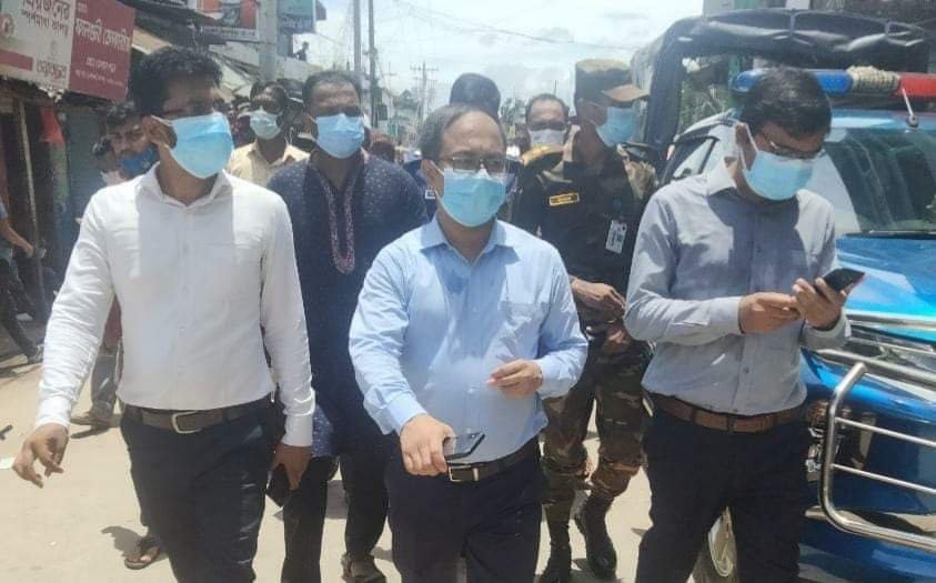 লকডাউন বাস্তবায়নে জেলায় অব্যাহত আছে টহল ও ভ্রাম্যমাণ আদালত লকডাউন বাস্তবায়নে জেলায় অব্যাহত আছে টহল ও ভ্রাম্যমাণ আদালত