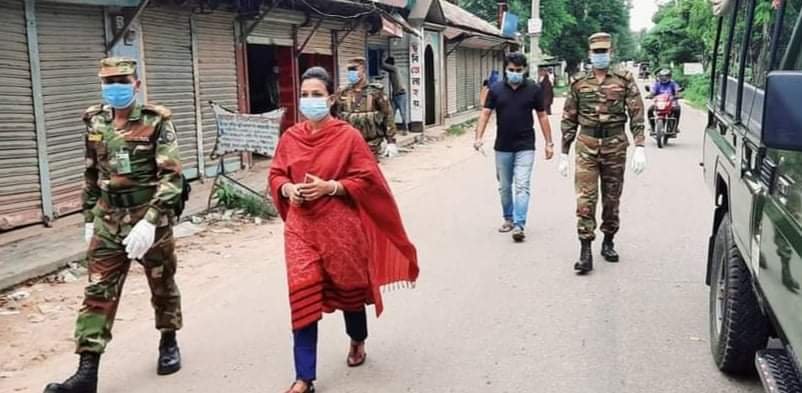 লকডাউন বাস্থবায়নে সদর উপজেলা প্রশাসনের অভিযান লকডাউন বাস্থবায়নে সদর উপজেলা প্রশাসনের অভিযান