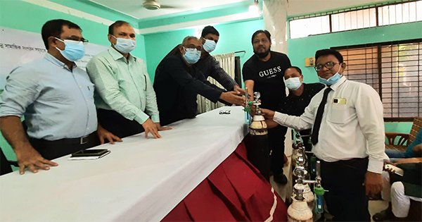 তরফদার ফাউন্ডেশনের উদ্যোগে অক্সিজেন কনসেনট্রেটর ও অক্সিজেন সিলিন্ডার প্রদান তরফদার ফাউন্ডেশনের উদ্যোগে অক্সিজেন কনসেনট্রেটর ও অক্সিজেন সিলিন্ডার প্রদান