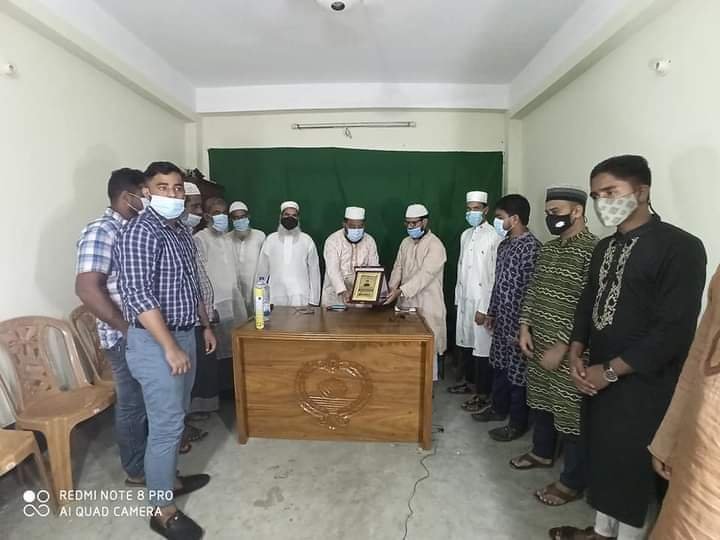 বানিয়াচংয়ে প্রাতিষ্ঠানিক পড়াশোনা ছাড়া কোরআন হিফজ সম্পন্ন করলেন ইংরেজির শিক্ষক বানিয়াচংয়ে প্রাতিষ্ঠানিক পড়াশোনা ছাড়া কোরআন হিফজ সম্পন্ন করলেন ইংরেজির শিক্ষক