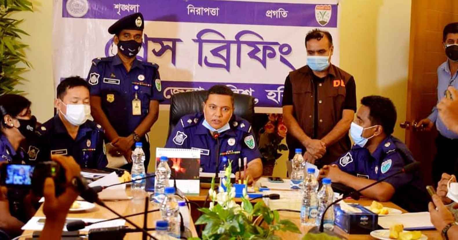 বানিয়াচংয়ে ৬ বছরের শিশু ধর্ষণকারী অলিম গ্রেফতার বানিয়াচংয়ে ৬ বছরের শিশু ধর্ষণকারী অলিম গ্রেফতার