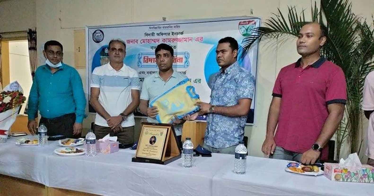 বাহুবল মডেল থানার বিদায়ী ওসিকে সংবর্ধনা ও নবাগত ওসিকে বরণ বাহুবল মডেল থানার বিদায়ী ওসিকে সংবর্ধনা ও নবাগত ওসিকে বরণ