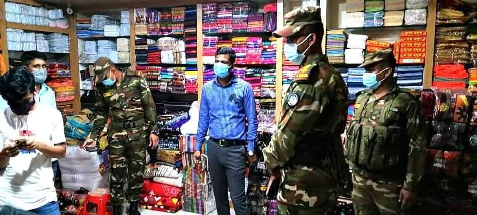 মাধবপুরে লকডাউন কাযর্করে কঠোর উপজেলা প্রশাসন, ১৩ ব্যক্তিকে অর্থদণ্ড মাধবপুরে লকডাউন কাযর্করে কঠোর উপজেলা প্রশাসন, ১৩ ব্যক্তিকে অর্থদণ্ড
