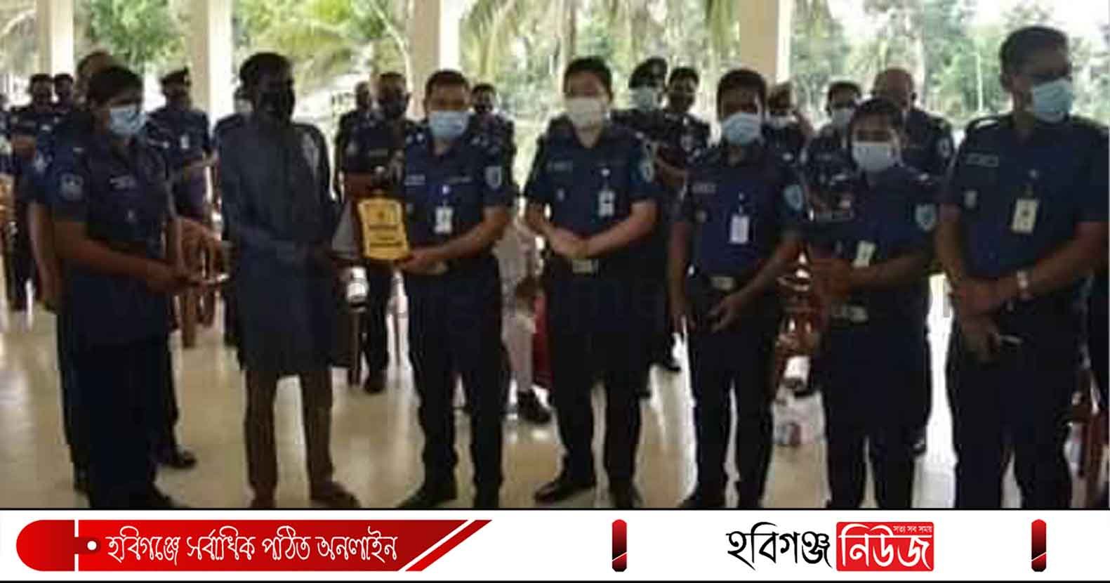 হবিগঞ্জ জেলার শ্রেষ্ঠ ওসি বানিয়াচং থানার এমরান হোসেন হবিগঞ্জ জেলার শ্রেষ্ঠ ওসি বানিয়াচং থানার এমরান হোসেন