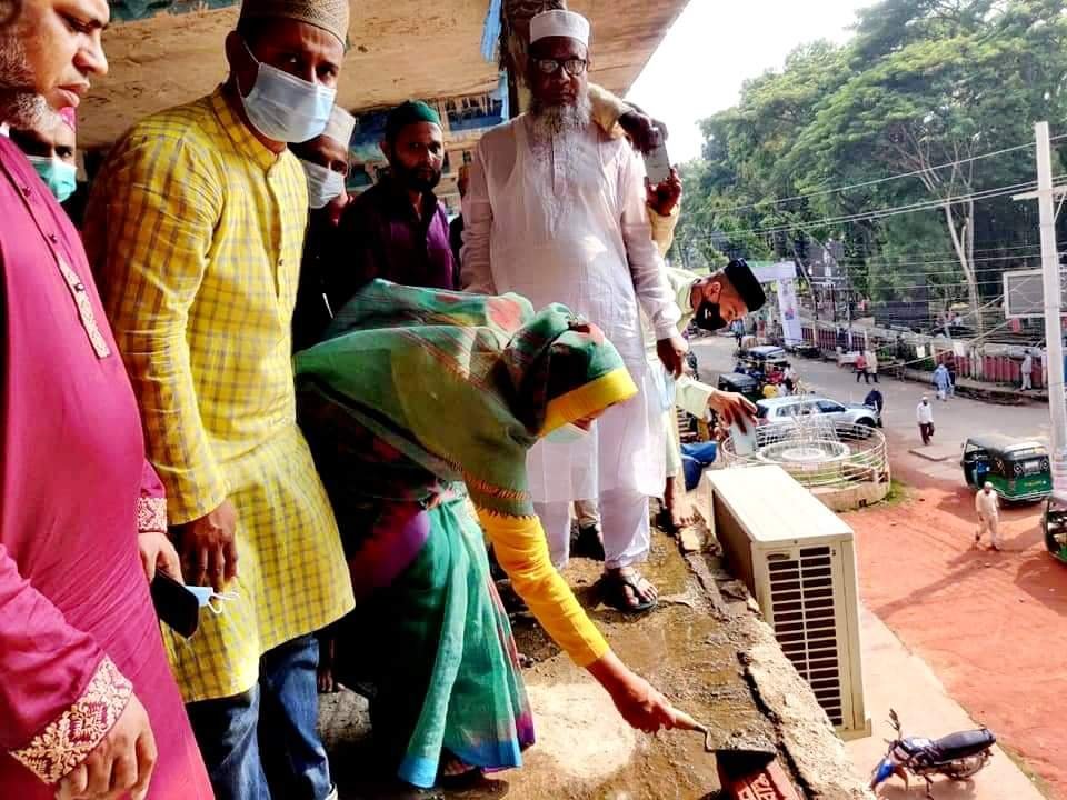 হবিগঞ্জ কোর্ট জামে মসজিদের তয় তলার দেওয়াল নির্মানের কাজের উদ্বোধন হবিগঞ্জ কোর্ট জামে মসজিদের তয় তলার দেওয়াল নির্মানের কাজের উদ্বোধন