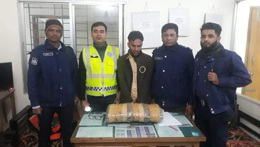 মাধবপুরে গাঁজাসহ মাদক ব্যবসায়ী গ্রেপ্তার মাধবপুরে গাঁজাসহ মাদক ব্যবসায়ী গ্রেপ্তার