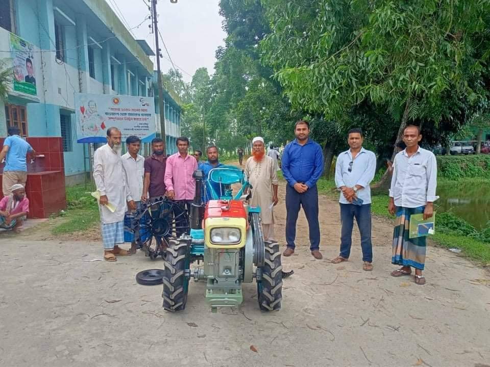 লাখাইয়ে কৃষক দলকে বিনামূল্যে কৃষি যন্ত্র বিতরণ লাখাইয়ে কৃষক দলকে বিনামূল্যে কৃষি যন্ত্র বিতরণ