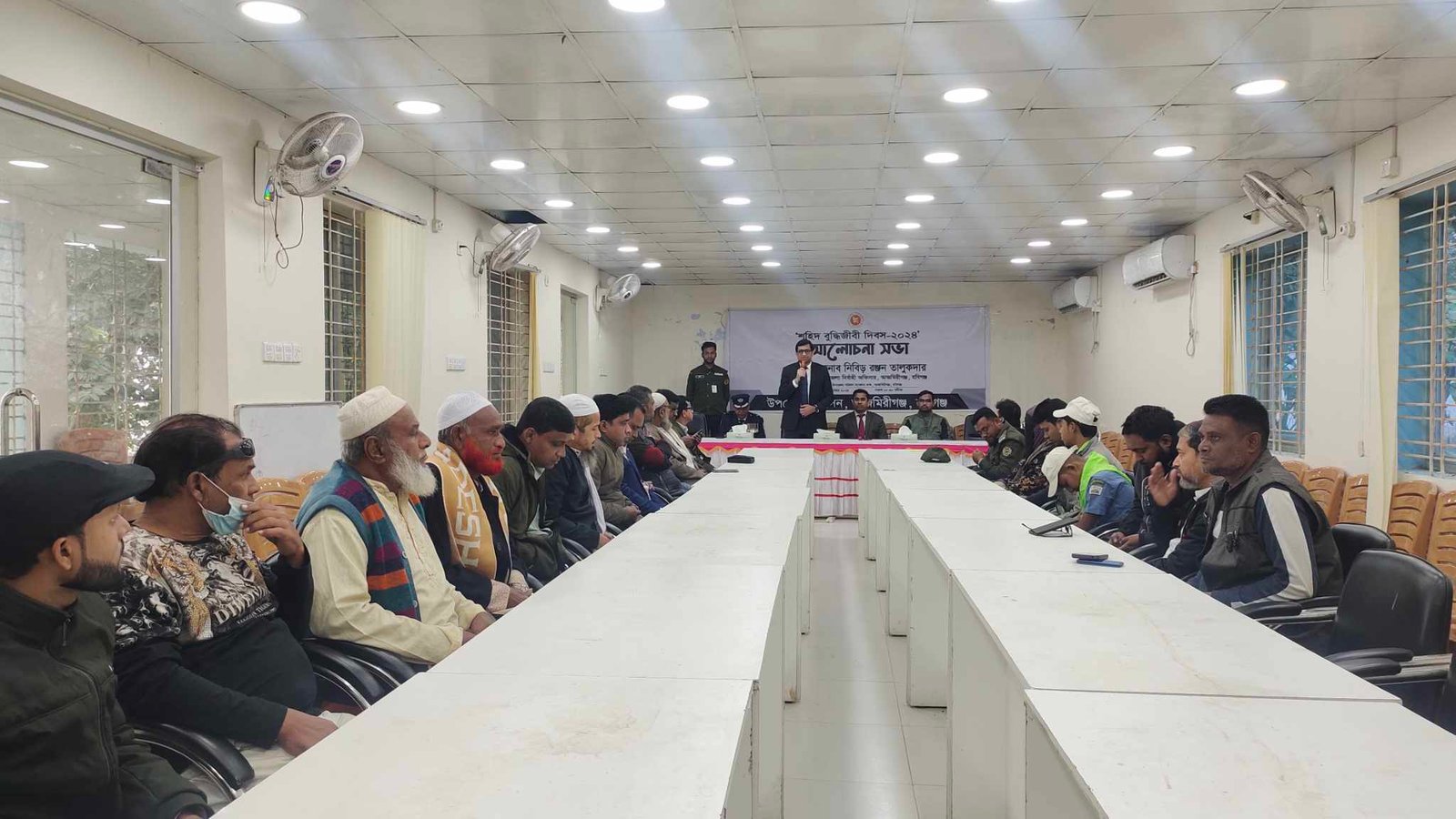 আজমিরীগঞ্জে যথাযোগ্য মর্যাদায় শহীদ বুদ্ধিজীবী দিবস পালিত