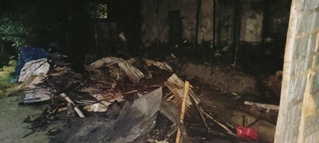 আজমিরীগঞ্জ পৌর এলাকার পুকুর পাড় গ্রামে ভয়াবহ অগ্নিকান্ড আজমিরীগঞ্জ পৌর এলাকার পুকুর পাড় গ্রামে ভয়াবহ অগ্নিকান্ড