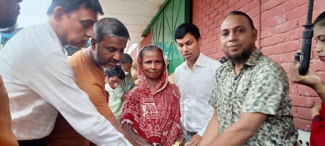 শায়েস্তাগঞ্জ পৌরসভায় ৯ ওয়ার্ডে ভিজিএফ চাল পেল ৪ হাজার ৬ শ ২১ পরিবার শায়েস্তাগঞ্জ পৌরসভায় ৯ ওয়ার্ডে ভিজিএফ চাল পেল ৪ হাজার ৬ শ ২১ পরিবার