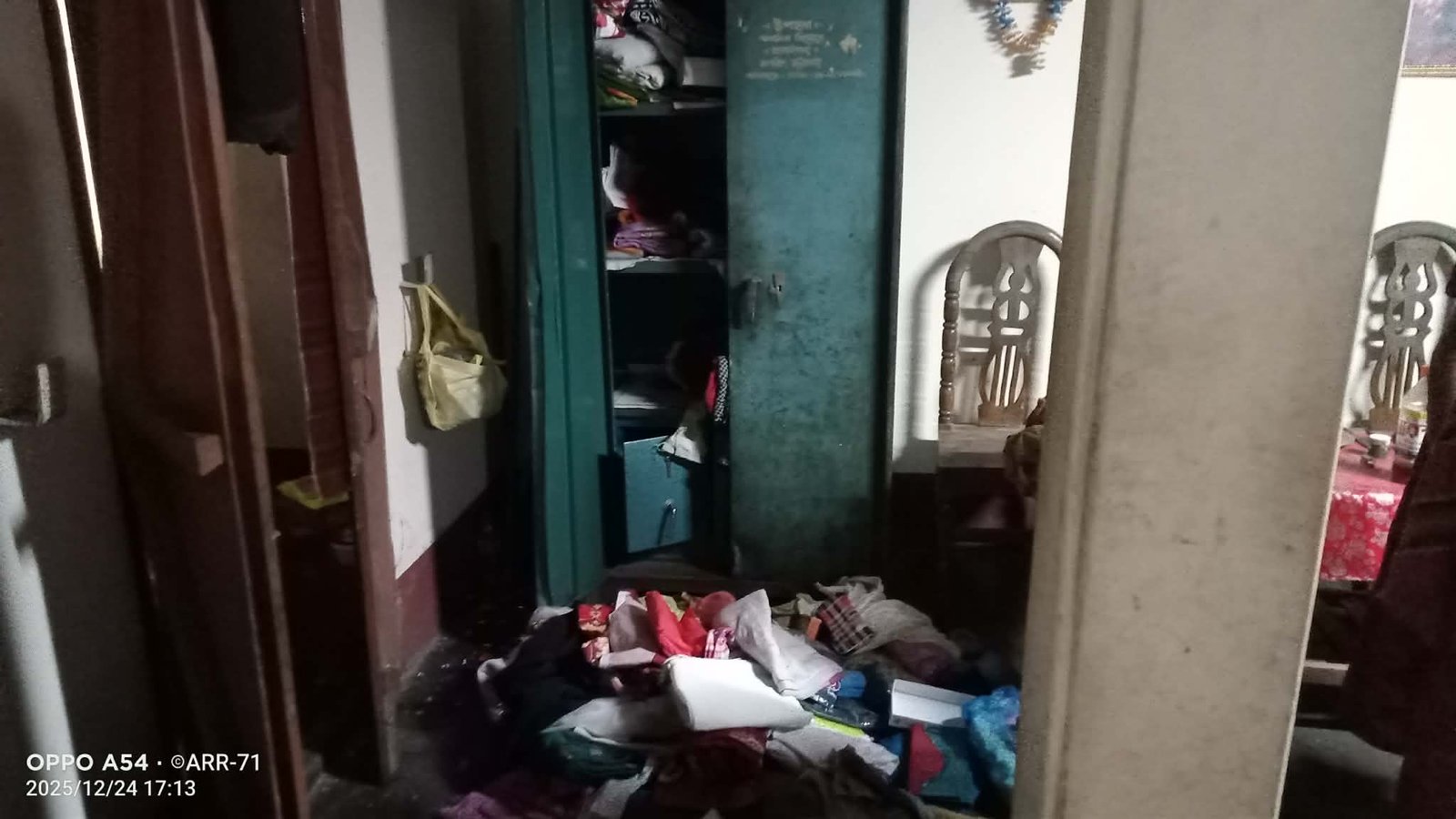 বানিয়াচংয়ে দিনে-দুপুরে সোনালী ব্যাংক’র ডিজিএম সমীর বিশ্বাসের বাড়িতে  চুরি