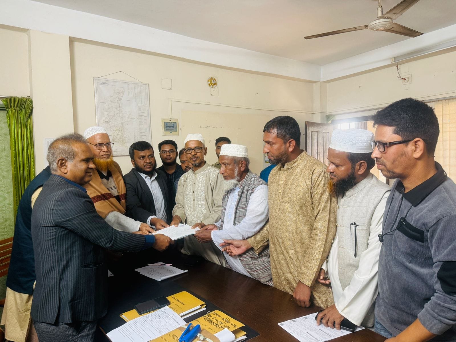 মনোনয়ন ফরম সংগ্রহ করলেন সাংবাদিক অলিউল্লাহ নোমান মনোনয়ন ফরম সংগ্রহ করলেন সাংবাদিক অলিউল্লাহ নোমান