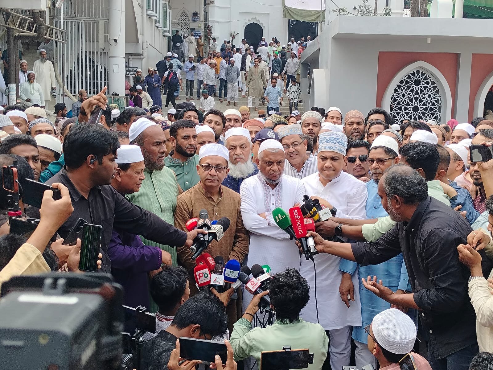 সিলেটের উন্নয়নে সম্মেলিতভাবে কাজ করবো- মন্ত্রী আরিফুল হক চৌধুরী সিলেটের উন্নয়নে সম্মেলিতভাবে কাজ করবো- মন্ত্রী আরিফুল হক চৌধুরী