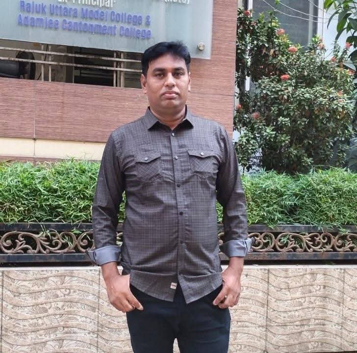 চাল চুরির সংবাদ প্রকাশের জেরে সাংবাদিকের ওপর ইউপি সদস্যের হামলার চাল চুরির সংবাদ প্রকাশের জেরে সাংবাদিকের ওপর ইউপি সদস্যের হামলার